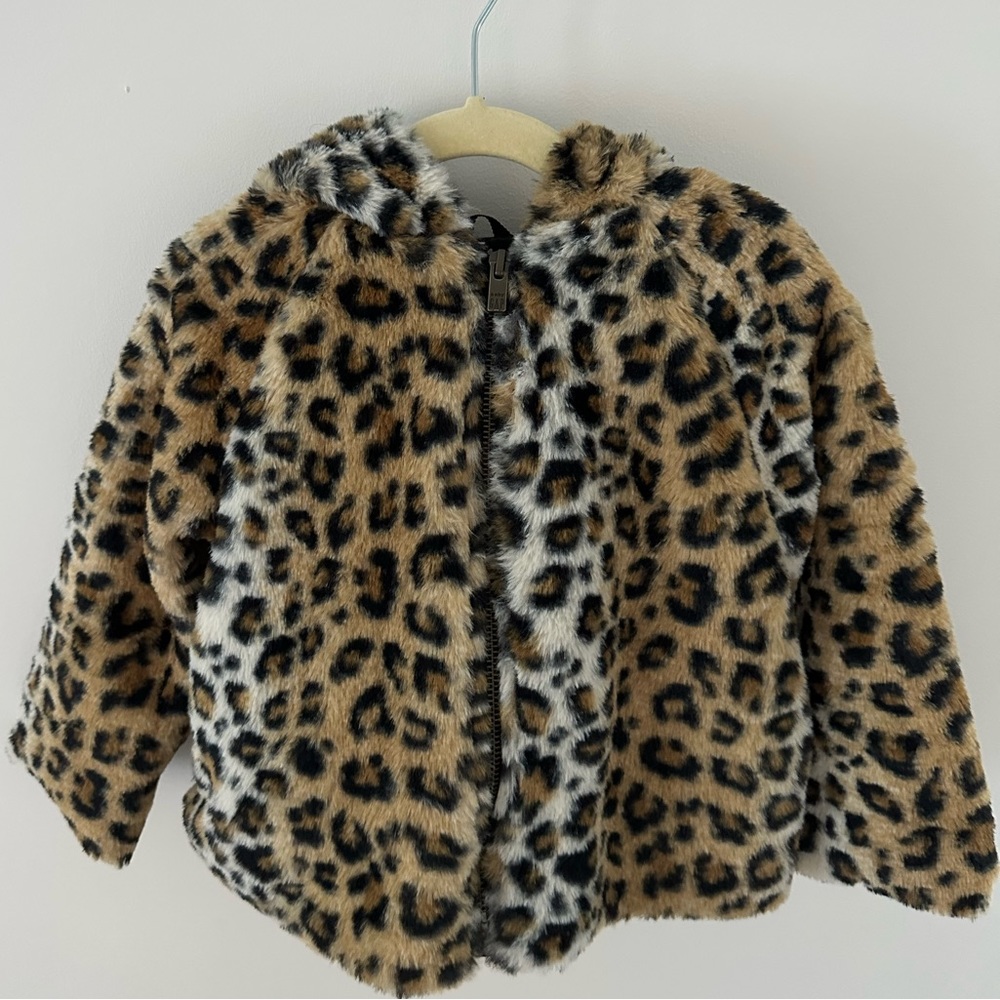 *Gap Kids* Girls Fleece, Leopard Print Jacket, Size 2T, Pre-loved and stylish!